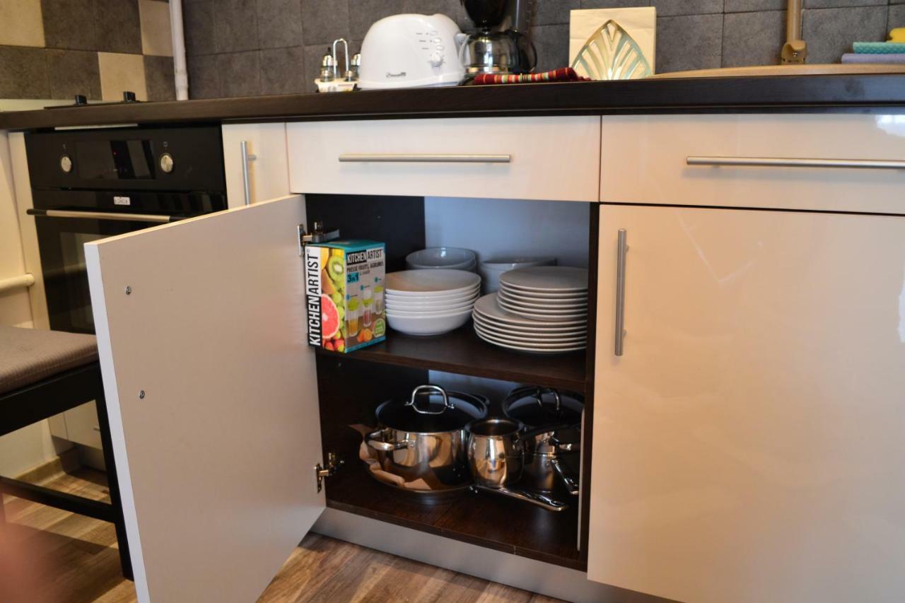Apartament Golden Rose 1 Буштени Экстерьер фото